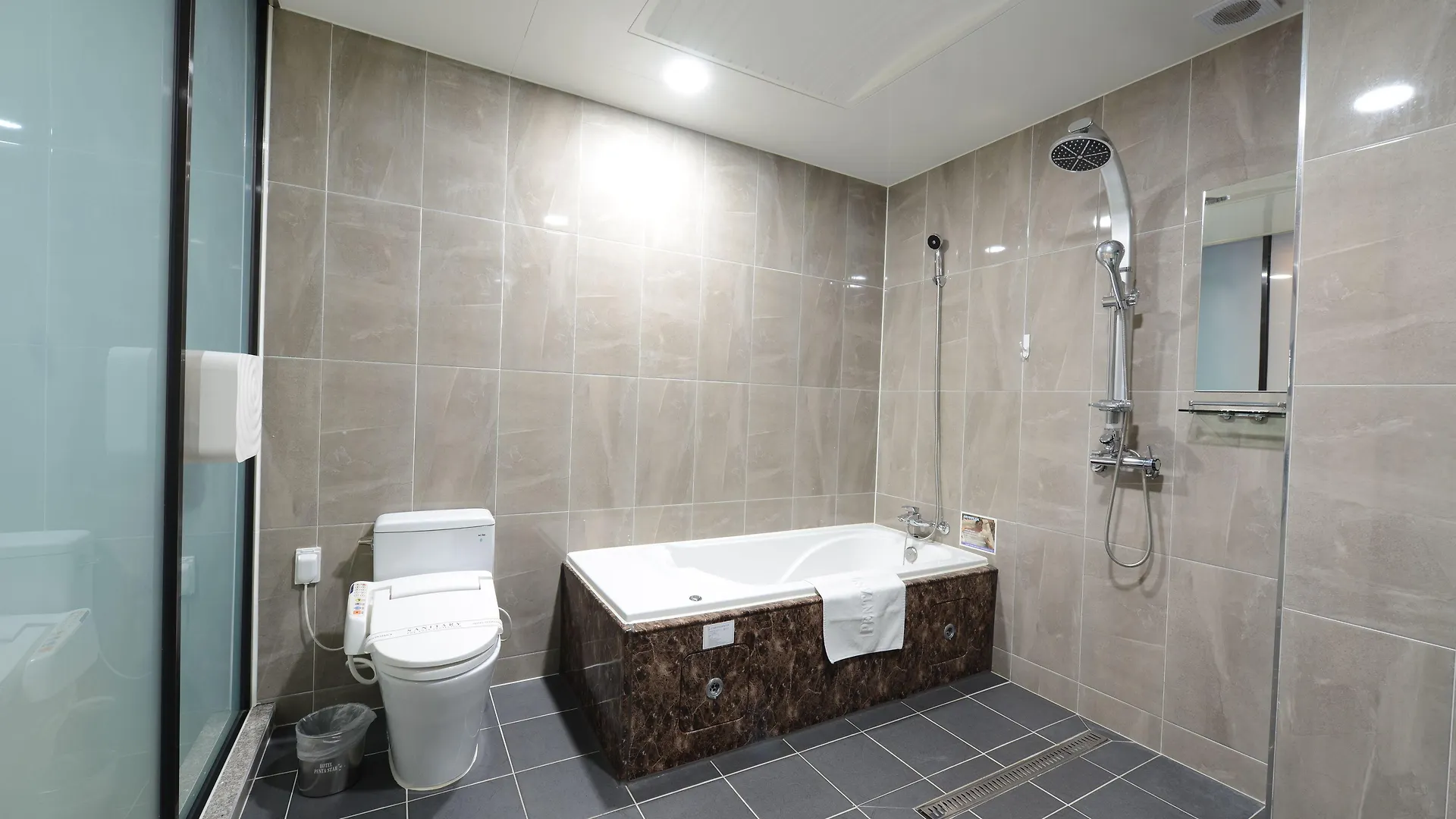 Incheon Pentastar Hotel Korsel